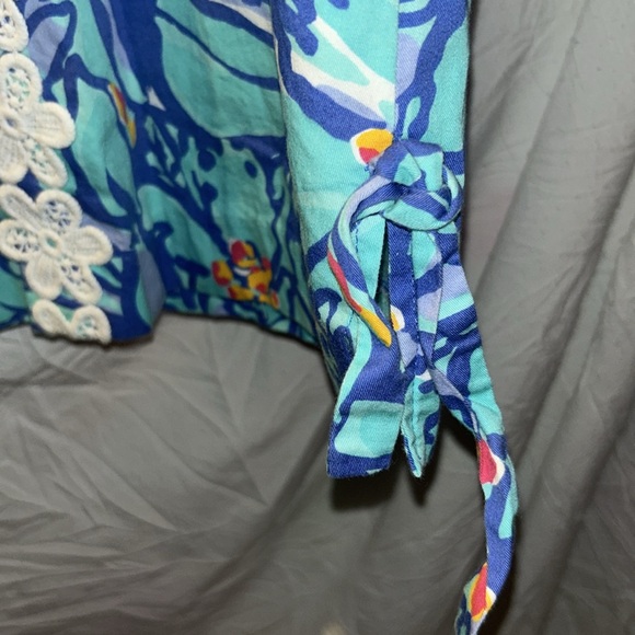 Lilly Pulitzer girls
Size 8 dress. - Picture 4 of 5